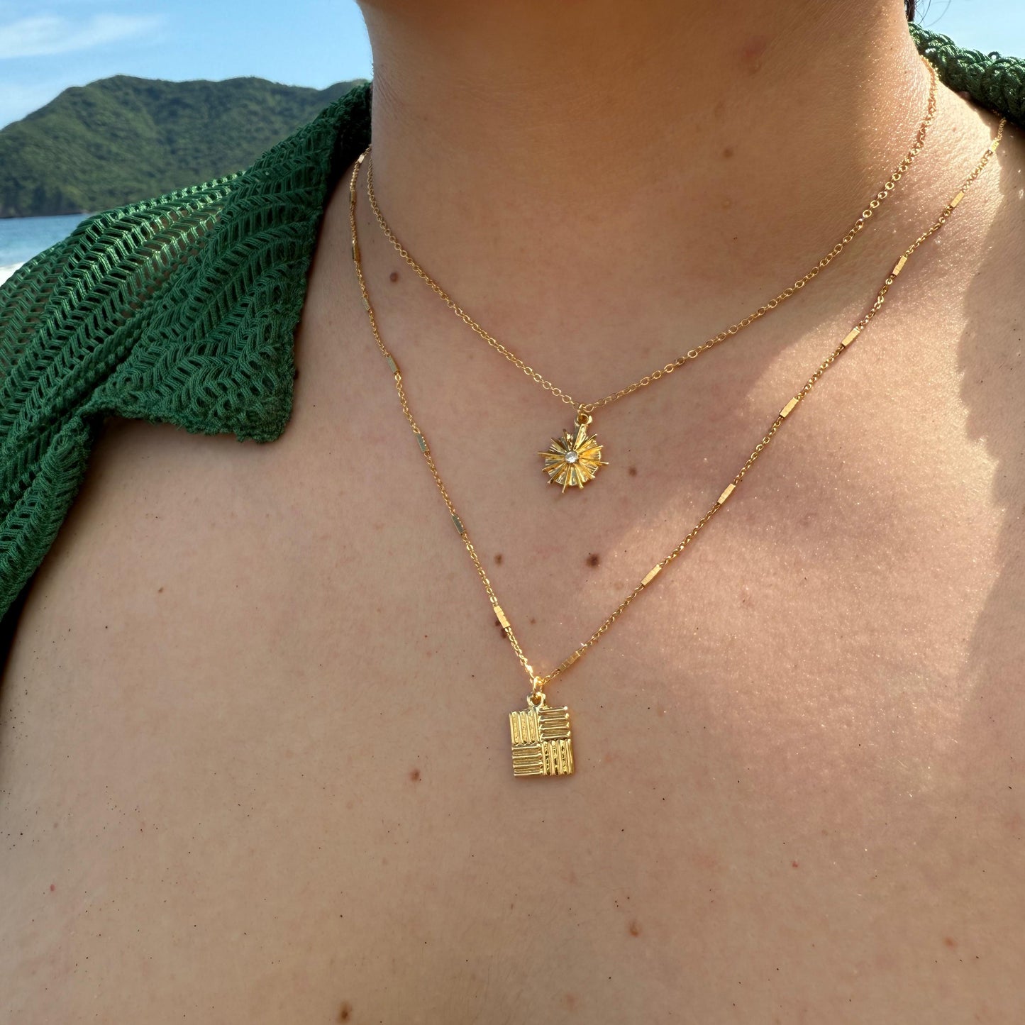 Collar Cuadro Rayas