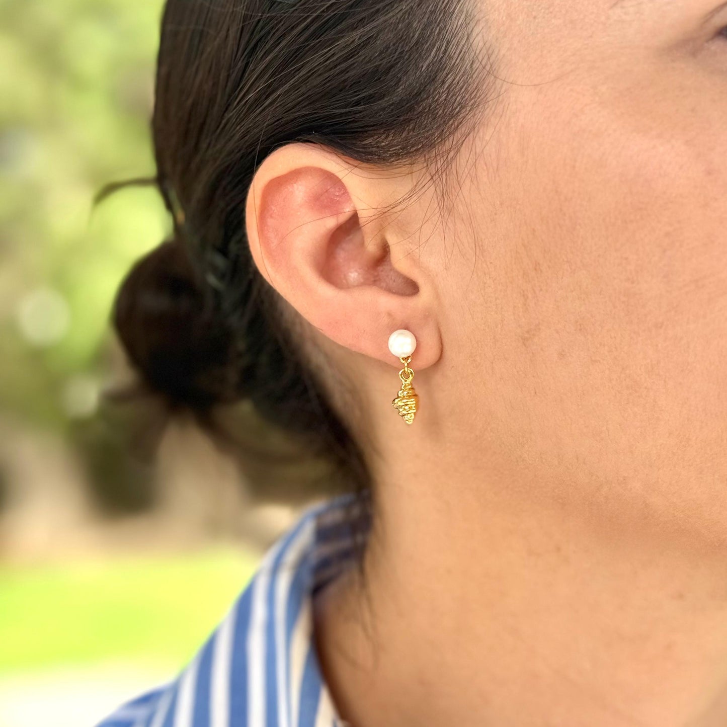 Arete perla Caracol