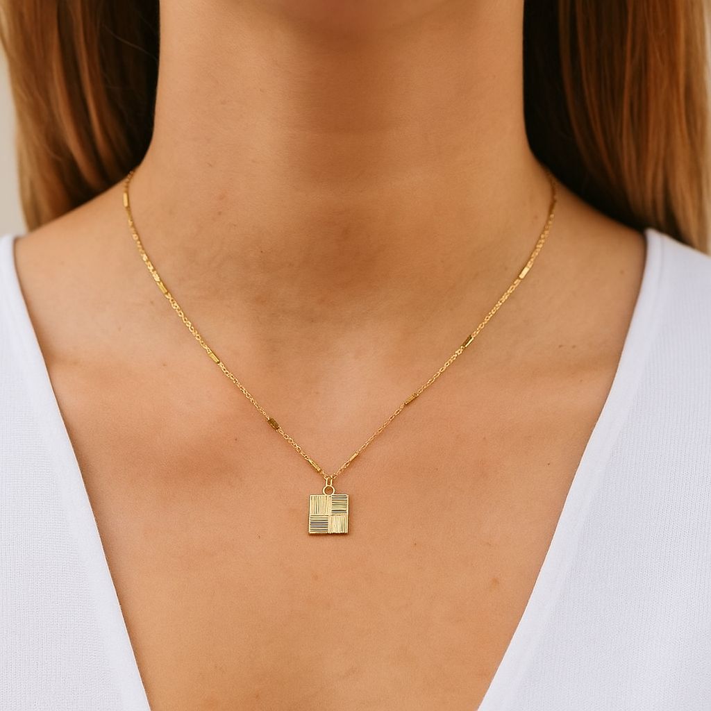 Collar Cuadro Rayas