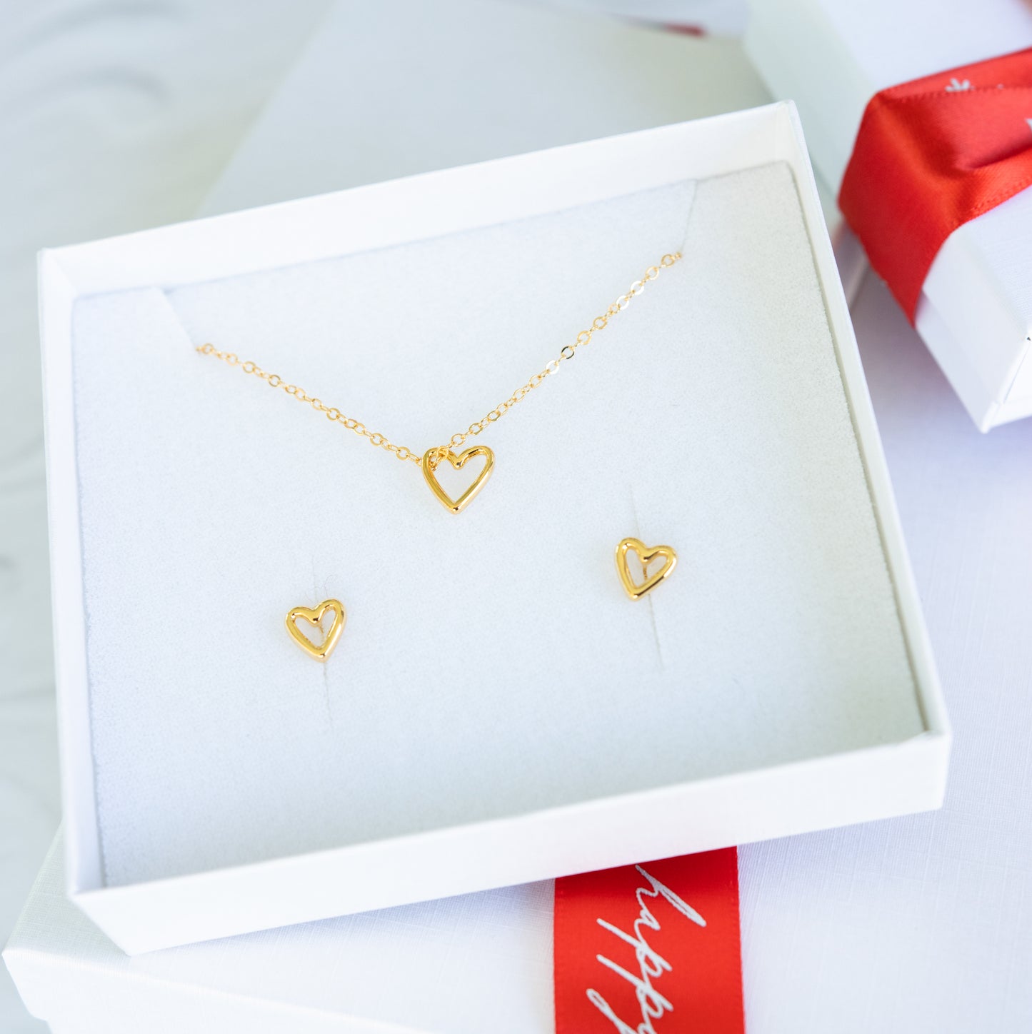 Collar Corazón Contorno